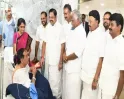 மருத்துவமனையில் எச்.ராஜா..!! நேரில் சென்று நலம் விசாரித்தார் எடப்பாடி பழனிசாமி..!!