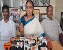 மக்களின் தீர்ப்புக்கு குறுக்கே நிற்கிறார் கவர்னர்!! கட்சித் தலைமையகம்போல செயல்படக் கூடாது! ஜோதிமணி காட்டம்!