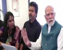 UPI மூலம் மெட்ரோ டிக்கெட் வாங்கிய பிரதமர்! ஒரே ரயிலில் அருகருகே அமர்ந்த மோடி–விஜய்! சுவாரஸ்ய நிகழ்வு!