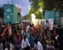 8-வது நாளாக தொடரும் போராட்டம்! ரிப்பன் மாளிகை முன்பு தூய்மை பணியாளர்கள் விசில் அடித்து ஆர்ப்பாட்டம்!