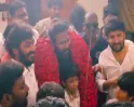 பிறந்தநாளில் வாளை தூக்கிப் பிடித்த வெற்றிமாறன்..!! பொறுப்புள்ள இயக்குநர் இப்படிச் செய்யலாமா.. கேள்வி எழுப்பும் நெட்டிசன்கள்..!
