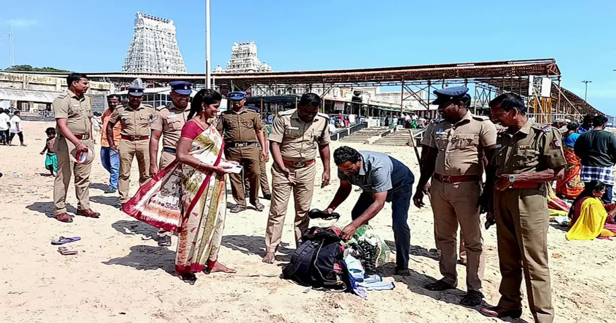 டெல்லி குண்டுவெடிப்பு எதிரொலி; திருச்செந்தூர் முருகன் கோயிலில் போலீஸ் குவிப்பு...!