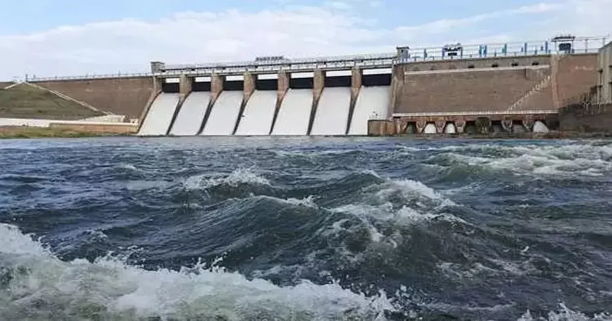 வைகை ஆற்றில் கரை புரண்டு ஓடும் வெள்ளம்... வெளியானது அதி முக்கிய எச்சரிக்கை...!