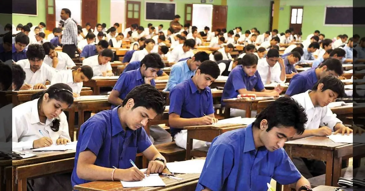 தந்தையை இழந்த 10 ஆம் வகுப்பு மாணவன்.. மனம் தளராமல் தேர்வுக்கு சென்ற கலங்க வைக்கும் சம்பவம்..!! 