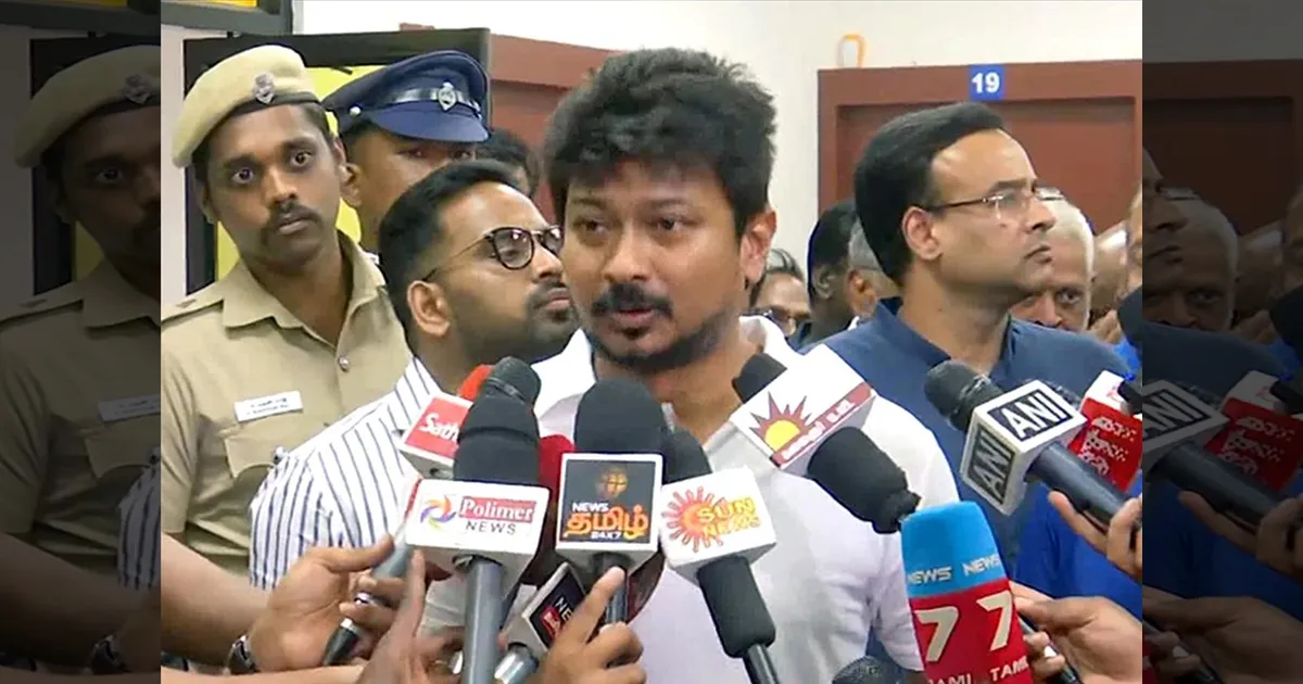 விஜய் அரசின் பட்ஜெட்டுக்கு ZERO மார்க்..! ஸ்டிக்கர் தான் மாற்றமா..? உதயநிதி தாக்கு..!