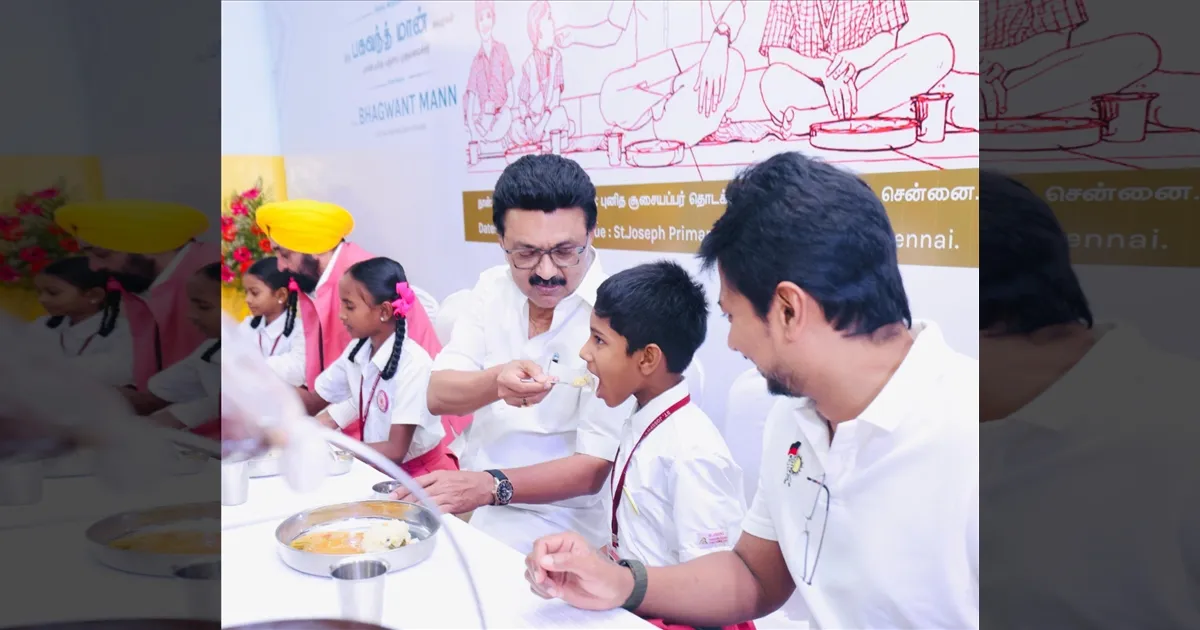 மழலைகள் முகத்தில் தமிழ்நாட்டின் எதிர்காலத்தையே பார்க்கிறேன்! நெகிழ்ந்து பேசிய முதல்வர்