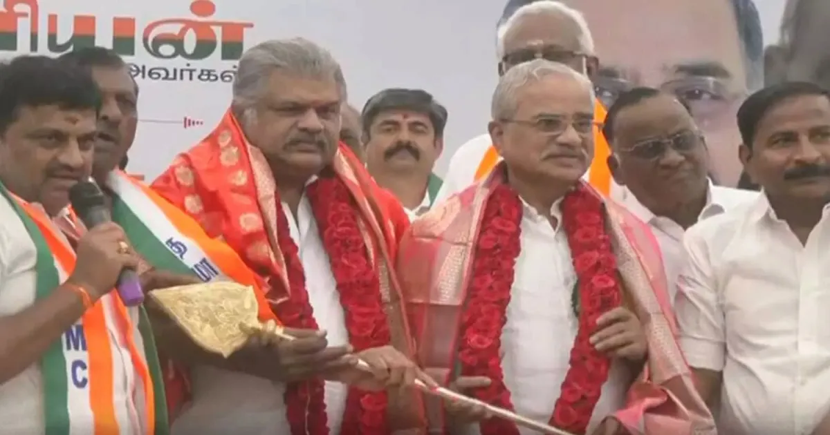 செம்ம குஷியில் ஜி.கே.வாசன்... தமிழருவி மணியன் கட்சியினருக்கு முக்கிய பதவிகளை வாரி வழங்கி குதூகலம்...!