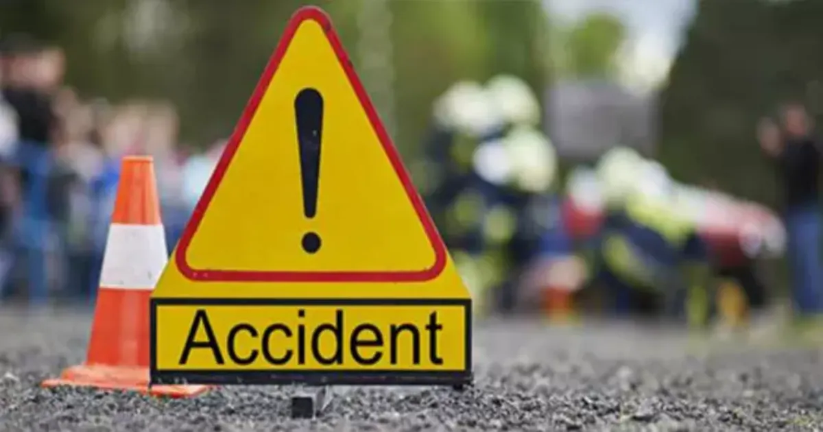 காலையிலேயே பயங்கரம்... டீ குடிக்க நின்ற ஐயப்ப பக்தர்கள் ...சரக்கு வாகனம் மோதி துடிதுடித்து பலி...!