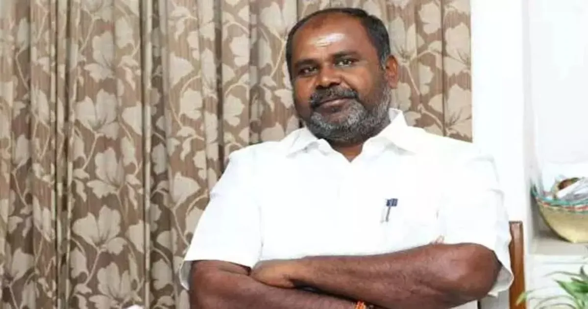 தேர்தலுக்கு முன்பே ஓட்டு வேட்டை ... புது டெக்னிக்கை கையில் எடுத்த ஆர்.பி.உதயகுமார்...!