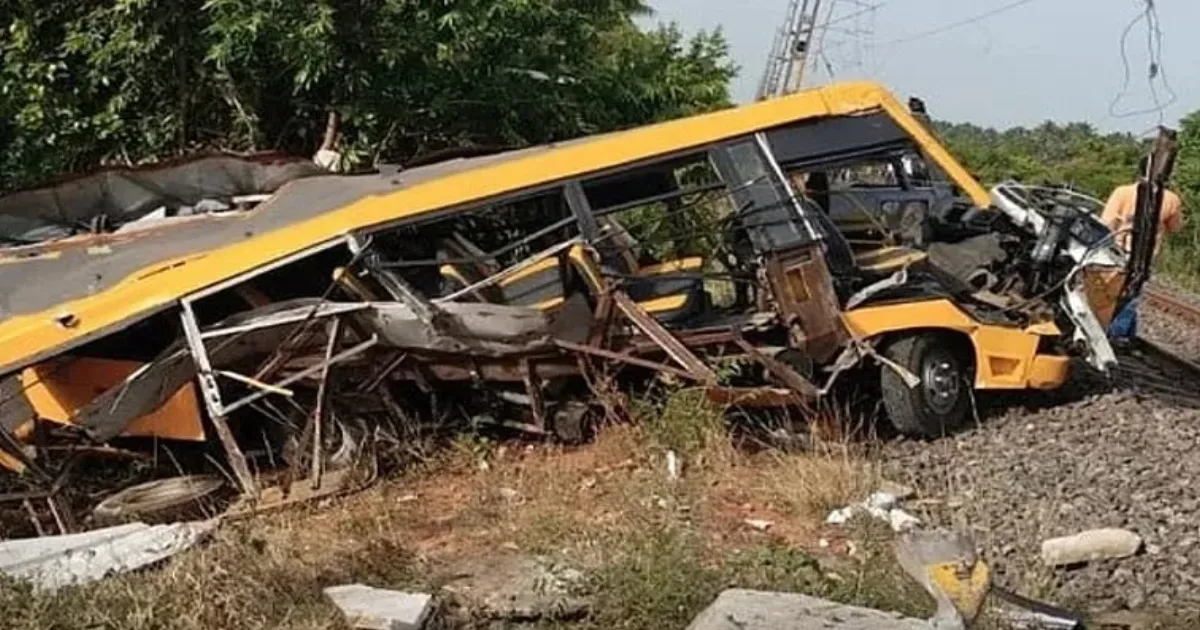 Cuddalor school van accident School Education board notice 