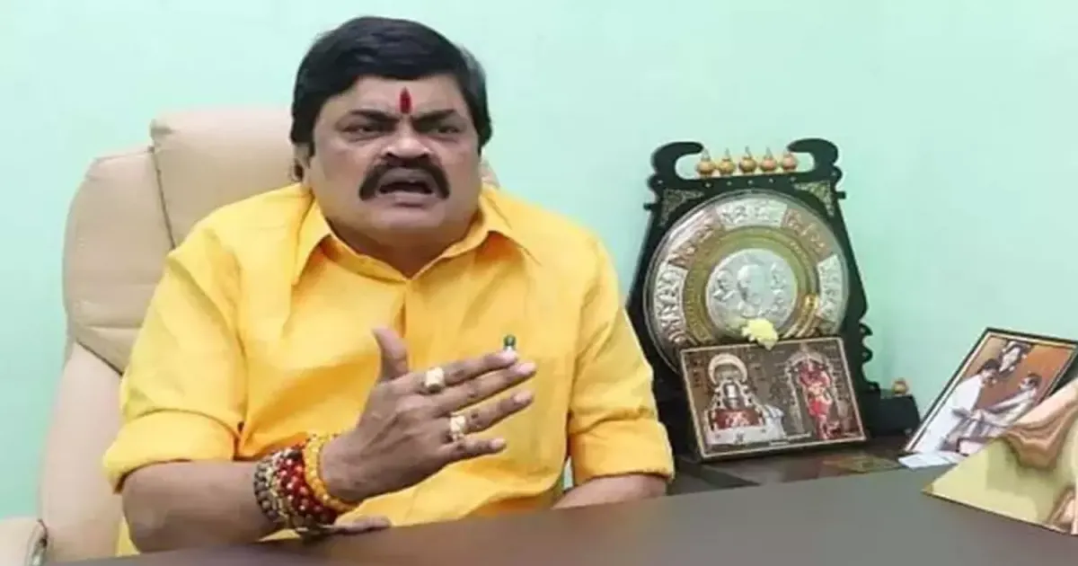 சொன்னா கேளுங்க! விஜய்க்கு அதிமுக தான் பாதுகாப்பு... ராஜேந்திர பாலாஜி பிரஸ்மீட்...!