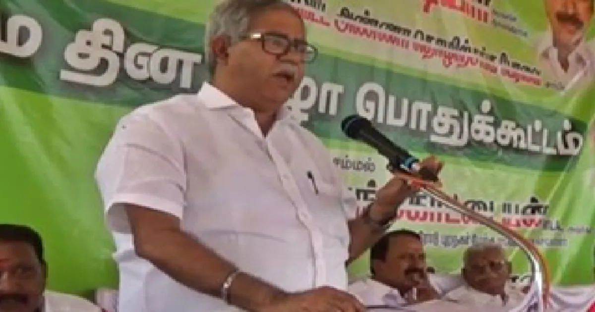 பொதுக்கூட்டத்தில் ஏடாகூடமாக பேசிய நிர்வாகி... அதிரடியாக ஆக்‌ஷன் எடுத்த அதிமுக!!