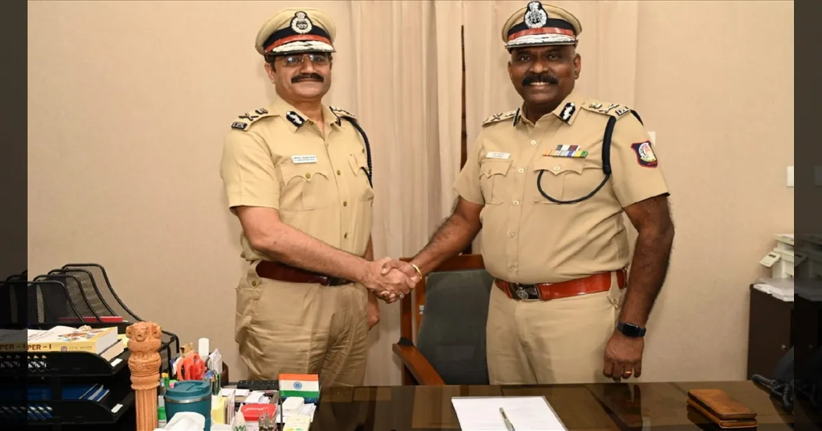 தமிழகச் சட்டம் ஒழுங்கு இனி இவர் கையில்; பொறுப்பேற்றார் மகேஷ்வர் தயாள்!  டேவிட்சன் தேவாசீர்வாதம் வாழ்த்து!