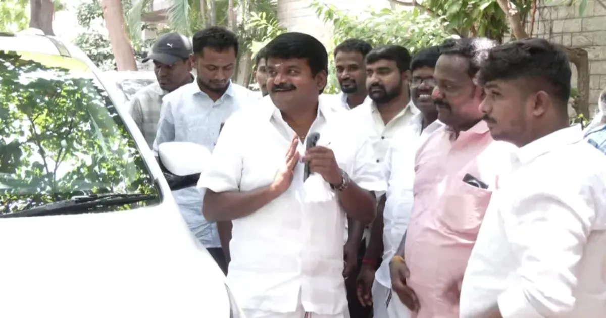 இபிஎஸ் உடன் சண்டையா? சமாதானமா?... இரவோடு இரவாக முன்னாள் அமைச்சர் சி.விஜயபாஸ்கர் எடுத்த அதிரடி முடிவு...!