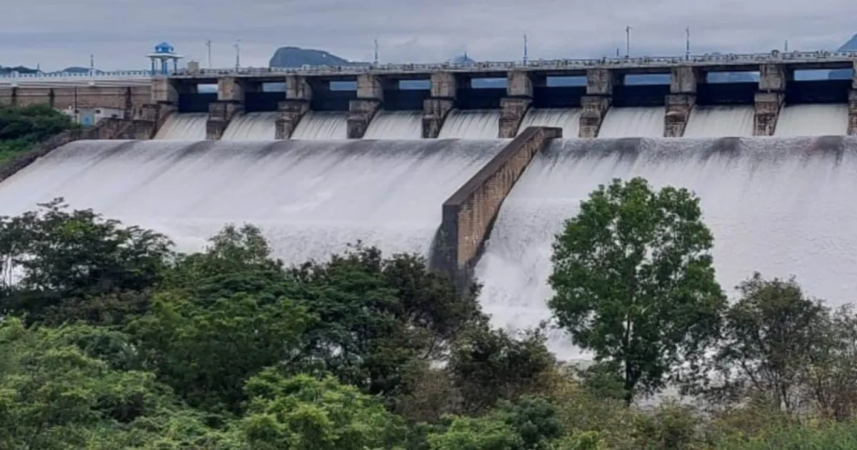 Flood alert to pollachi aliyar dam