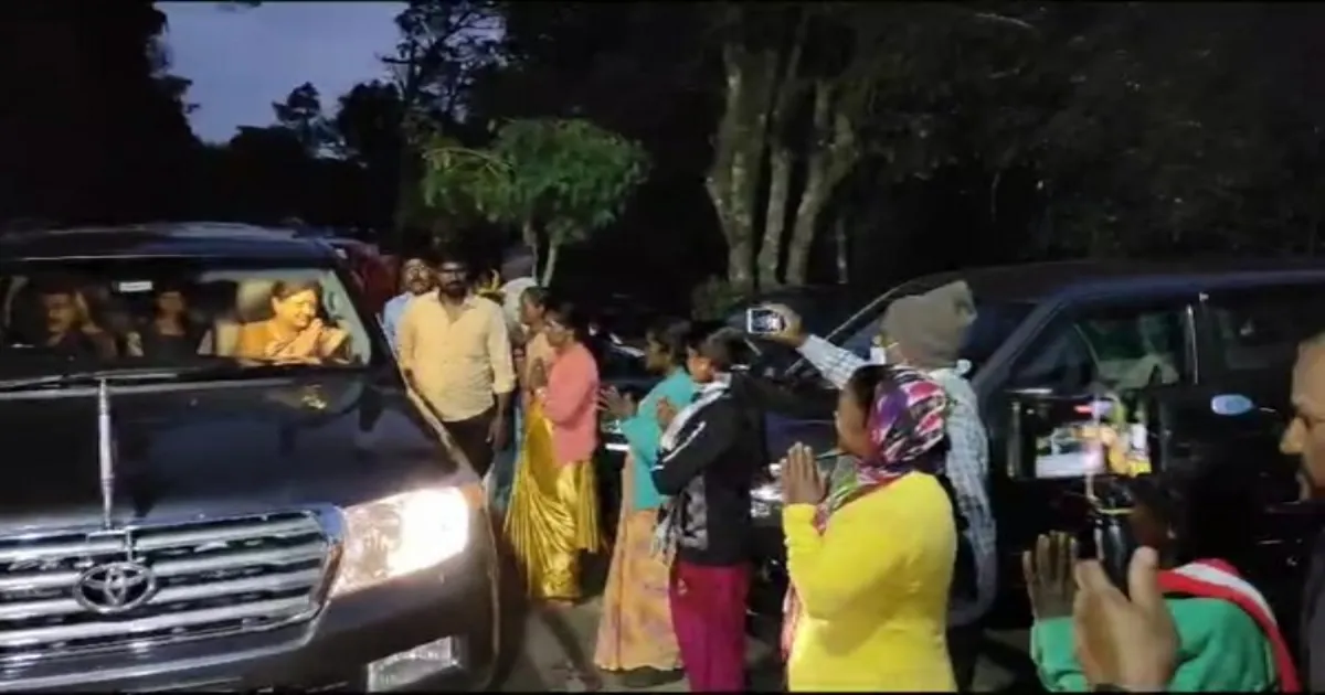 ஜெயலலிதா ஆட்சியை மீண்டும் நான் கொண்டு வருவேன்.. கோடநாட்டில் சசிகலா ஆவேசம்.!!