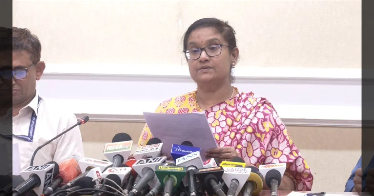 ஒரு பெயரை கூட தன்னிச்சையாக நீக்க முடியாது: அர்ச்சனா பட்நாயக் ஐ.ஏ.எஸ் அதிரடி!