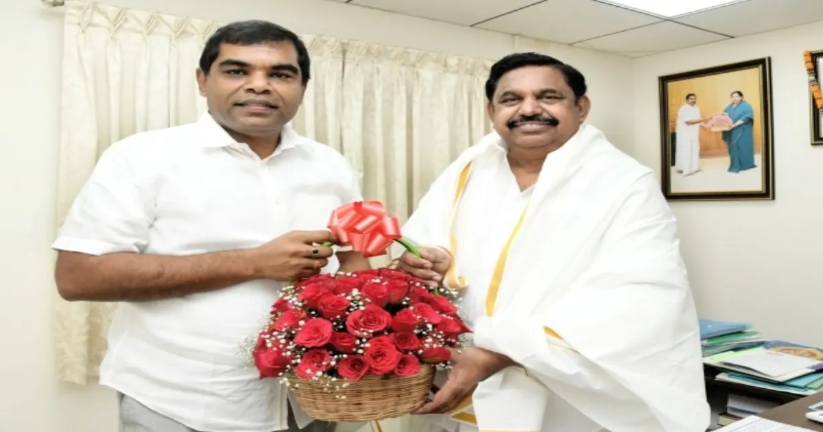 எடப்பாடி தலையில் இறங்கியது இடி... அதிமுக முக்கிய நிர்வாகி மீது பாய்ந்தது வழக்கு...!   