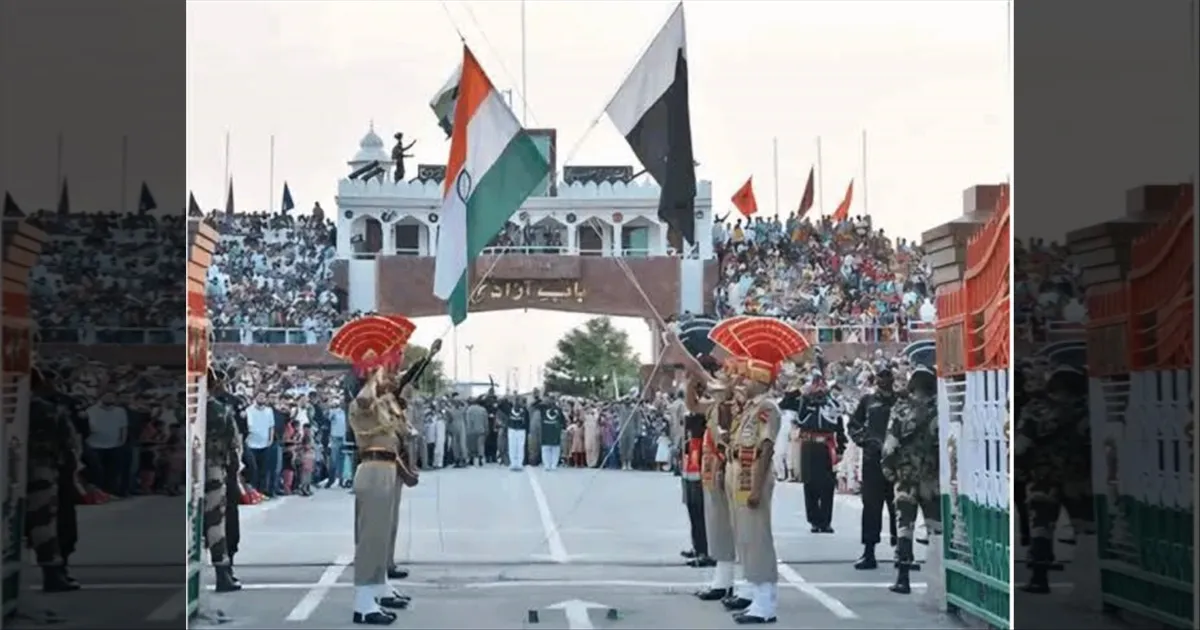 அட்டாரி-வாகா கொடியிறக்கும் நிகழ்ச்சியில் தேசபக்தி வெள்ளம்! இந்தியா-பாகிஸ்தான் எல்லையில் ‘வந்தே மாதரம்’ முழக்கம்!  
