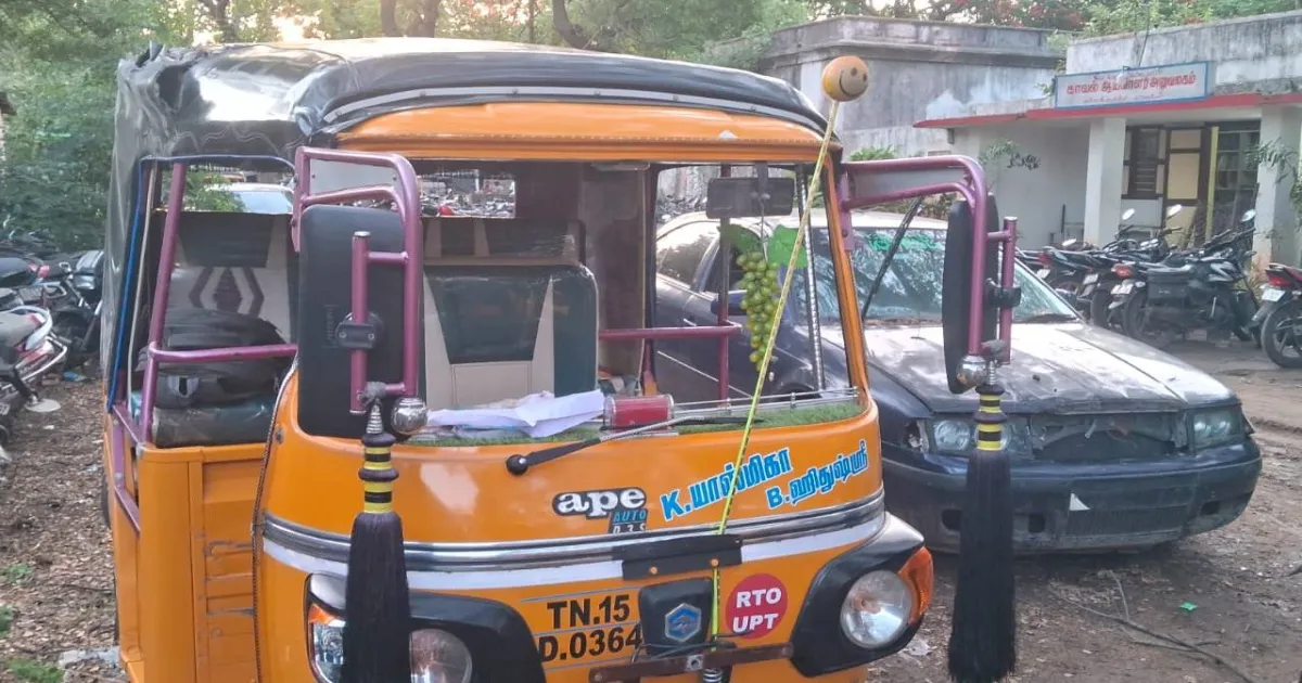 குடிபோதையில் ஆட்டோ ஓட்டி விபத்து! உளுந்தூர்பேட்டையில் பள்ளி மாணவர் உட்பட 4 பேர் படுகாயம்!