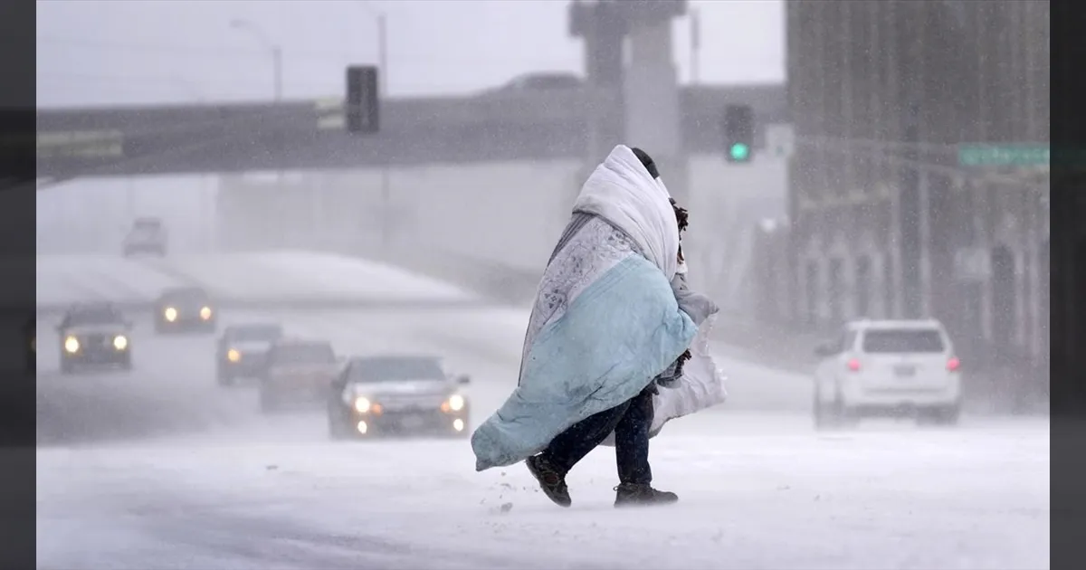 அமெரிக்காவை சுழற்றி அடிக்க காத்திருக்கும் பனிப்புயல்! bomb cyclone! பள்ளிகளுக்கு விடுமுறை! பாதுகாப்பாக இருக்க எச்சரிக்கை!