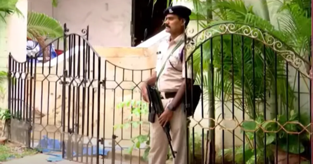 சென்னையில் முக்கிய புள்ளியின் வீட்டை சுத்துப்போட்ட ED... 10க்கும் மேற்பட்ட இடங்களில் தீவிர சோதனை...!
