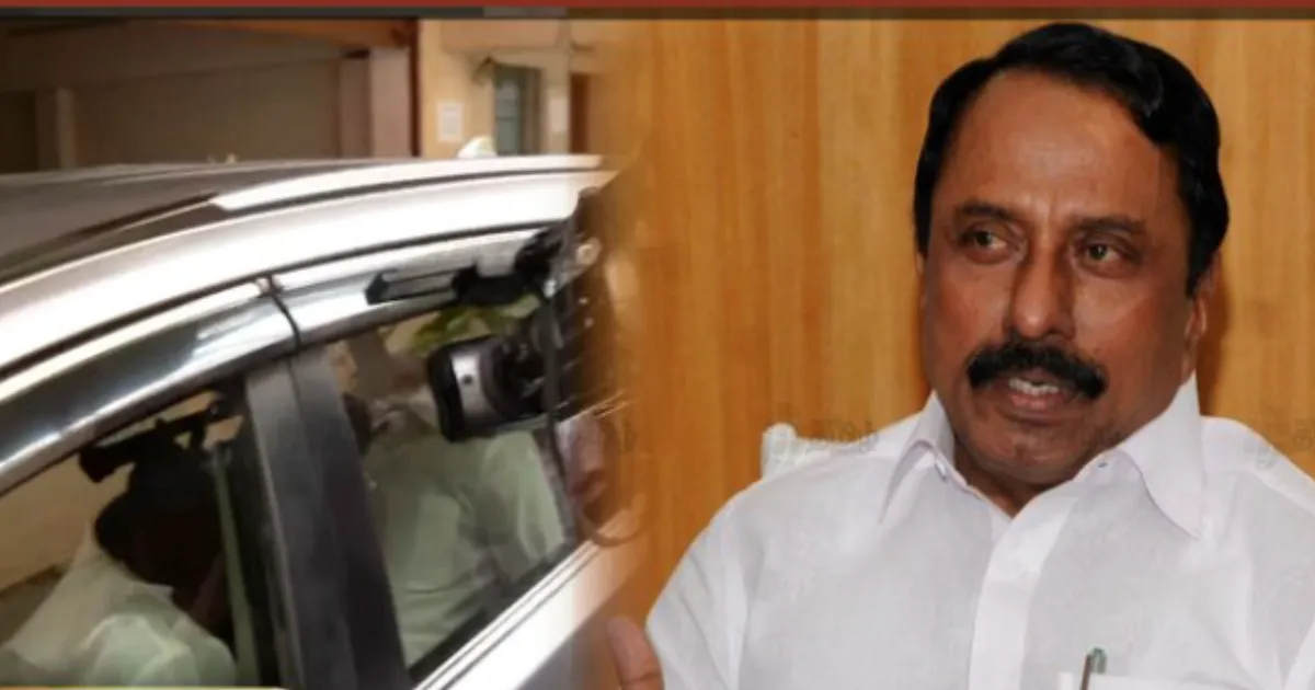 15 நிமிடத்தில் என்ன ஆச்சு? - புறப்பட்ட வேகத்திலேயே மீண்டும் வீடு திரும்பிய செங்கோட்டையன்...!  