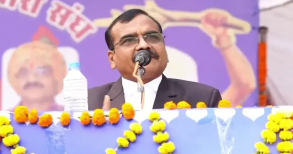 “என் மகனுடன் உறவு கொள்ளும் வரை...” - பிராமண பெண்கள் குறித்து மூத்த ஐ.ஏ.எஸ். அதிகாரி சர்ச்சை பேச்சு...!