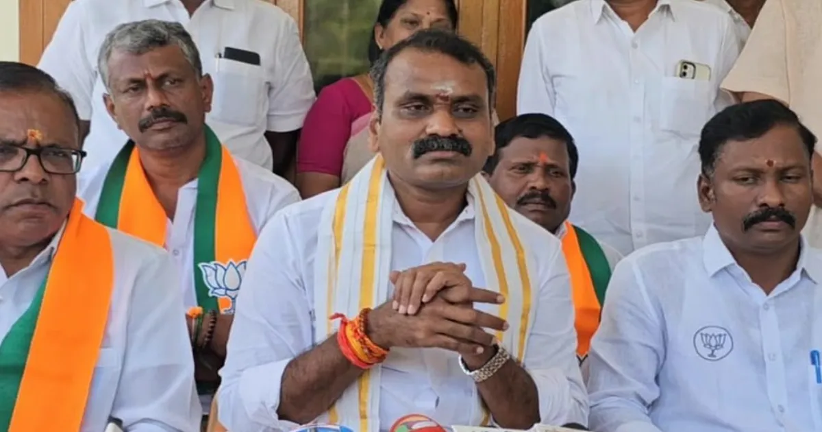 இந்த முறை இரட்டை இலை சின்னம் இருக்காது... அவிநாசியில் அதிமுக வாக்காளர்களிடம் சிக்கித் தவித்த எல்.முருகன்...!