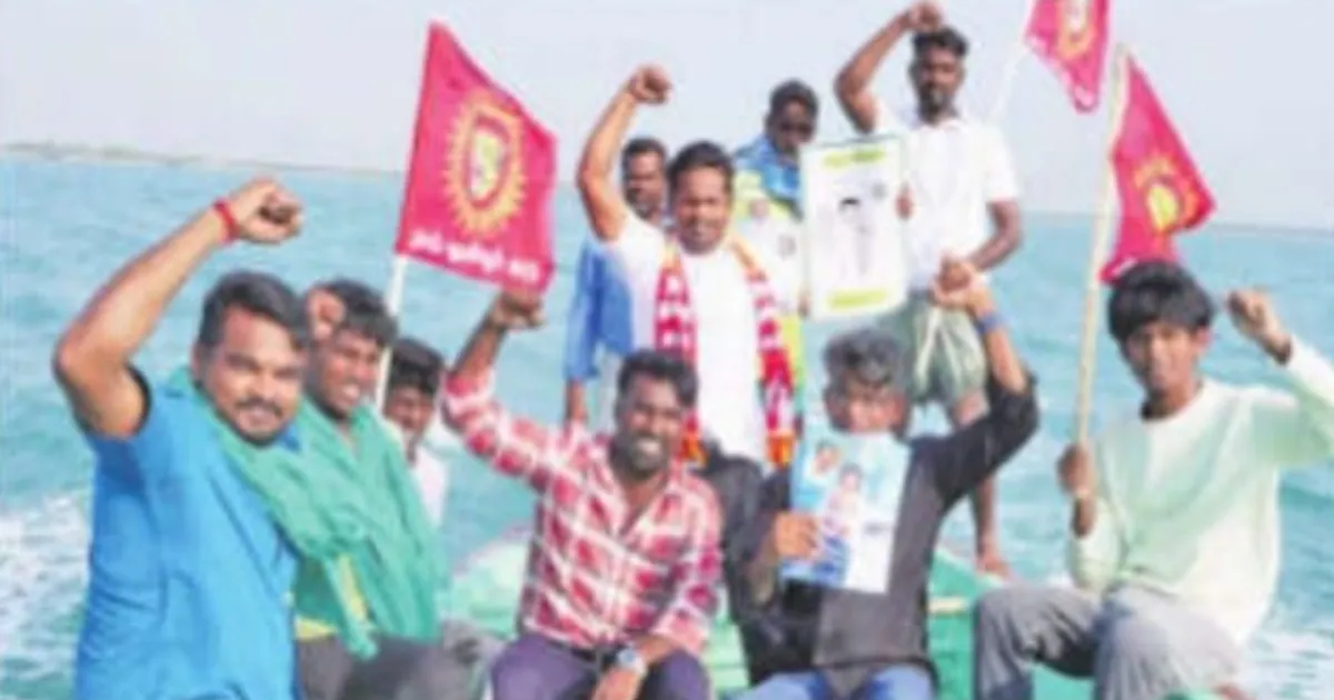 நடுக்கடலில் சட்டவிரோத நடவடிக்கை..  நாதக வேட்பாளரை வலை வீசி தேடும் மீன்வளத்துறை- நடந்தது என்ன?