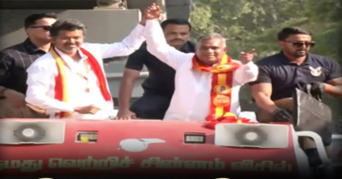 விதிகளை மீறிய விஜய்... விடிந்ததுமே இடியை இறக்கிய காவல்துறை... பாய்ந்தது அதிரடி நடவடிக்கை...! 