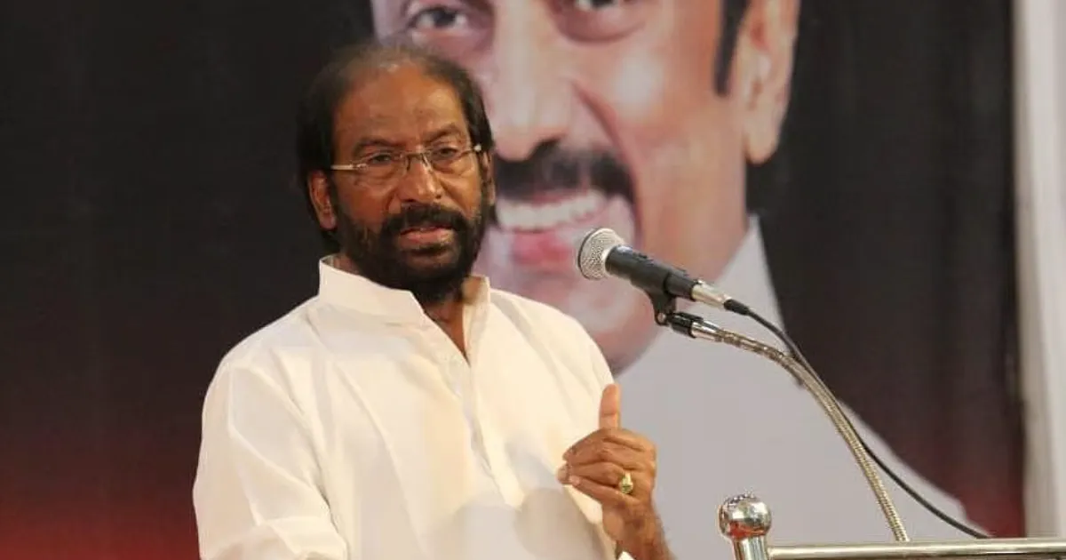 “விதவைத் தாய் வளர்த்த பிள்ளை உங்களிடம் கையேந்தி கேட்கிறேன்...” - வாக்காளர்கள் மத்தியில் திருச்சி சிவா உருக்கம்...!