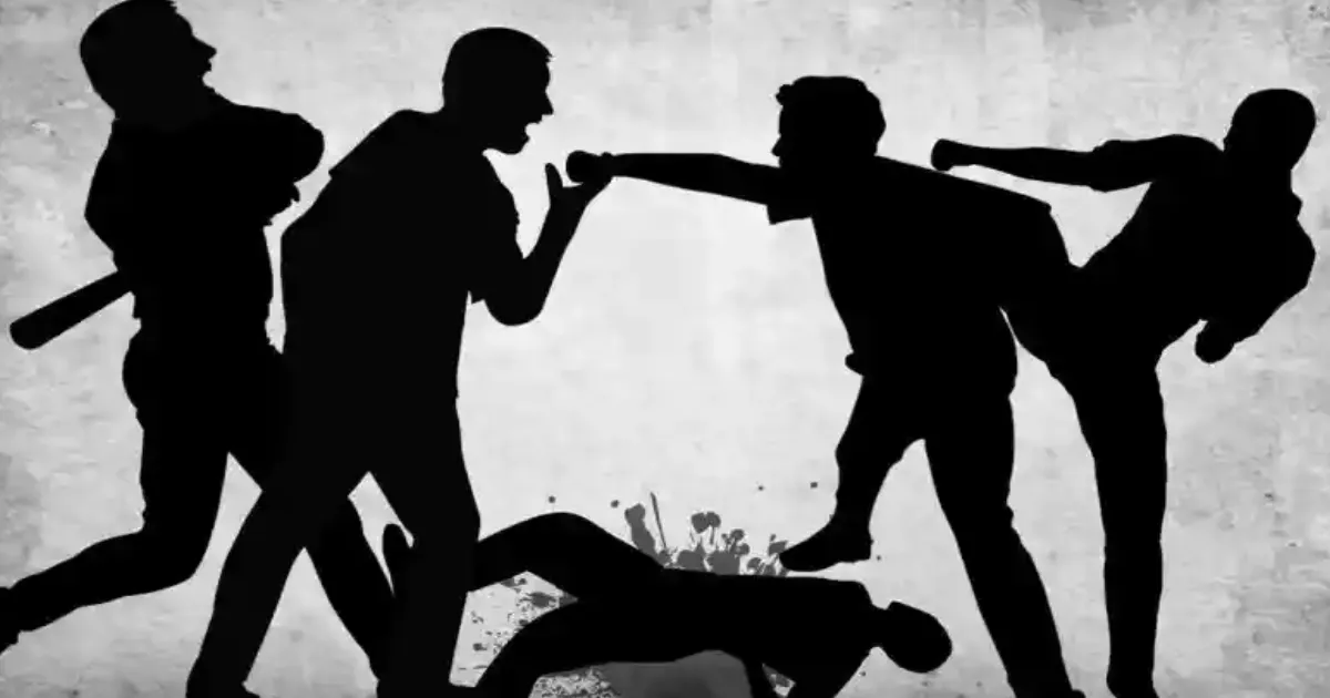 மீண்டும் தலை தூக்கும் சாதிய மோதல்?... நெல்லையில் அரசு பள்ளி மாணவர்களிடையே அடிதடி... வெளியான பகீர் காரணம்...!