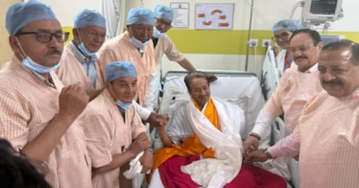 26 நாட்கள் தொடர் உண்ணாவிரதத்தை முடித்துக் கொண்டார் சோனம் வாங்சுக்... நள்ளிரவில் நடந்தது என்ன?