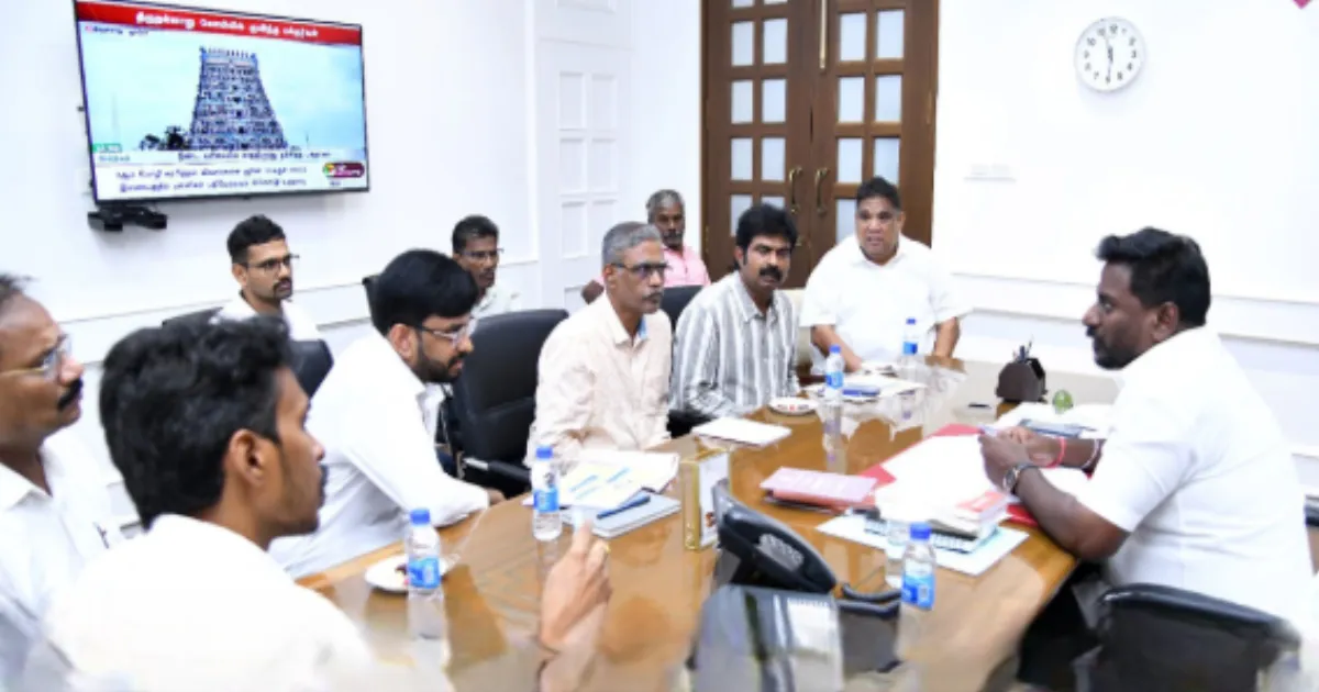 ஜூன் 1ம் தேதி பள்ளிகள் திறக்கப்படுமா?... பள்ளிக் கல்வித்துறை அமைச்சர் ராஜ்மோகன் அதிரடி அறிவிப்பு....! 