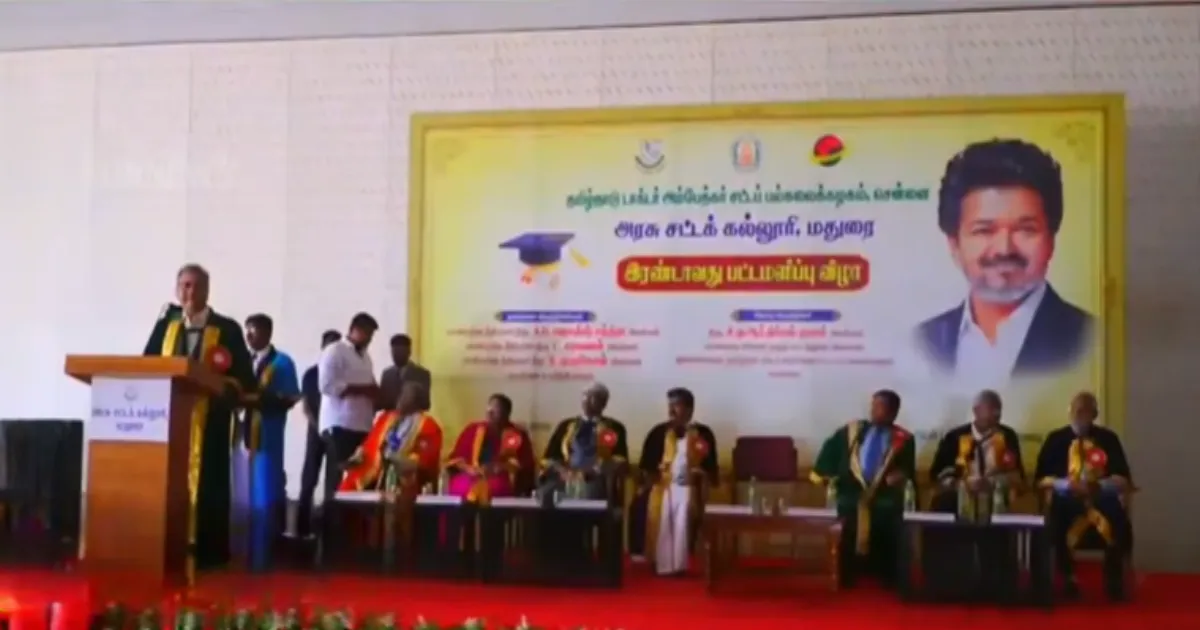 மின்துறை அமைச்சர் நிர்மல் குமார் பங்கேற்ற நிகழ்ச்சியிலேயே பவர் கட்... அதுவும் யார் பேசும் போது தெரியுமா?