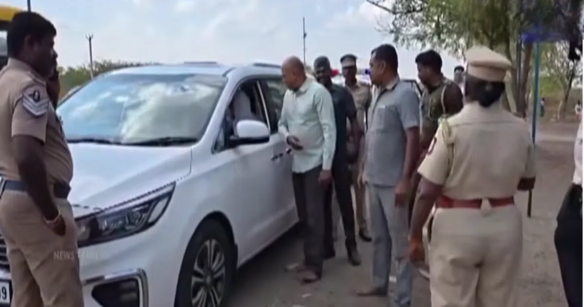 அதிரடி சோதனை... !! - நடுவழியில் தடுத்து நிறுத்தப்பட்ட முதலமைச்சர் கார்... தேர்தல் பறக்கும் படையினரால் பரபரப்பு...!