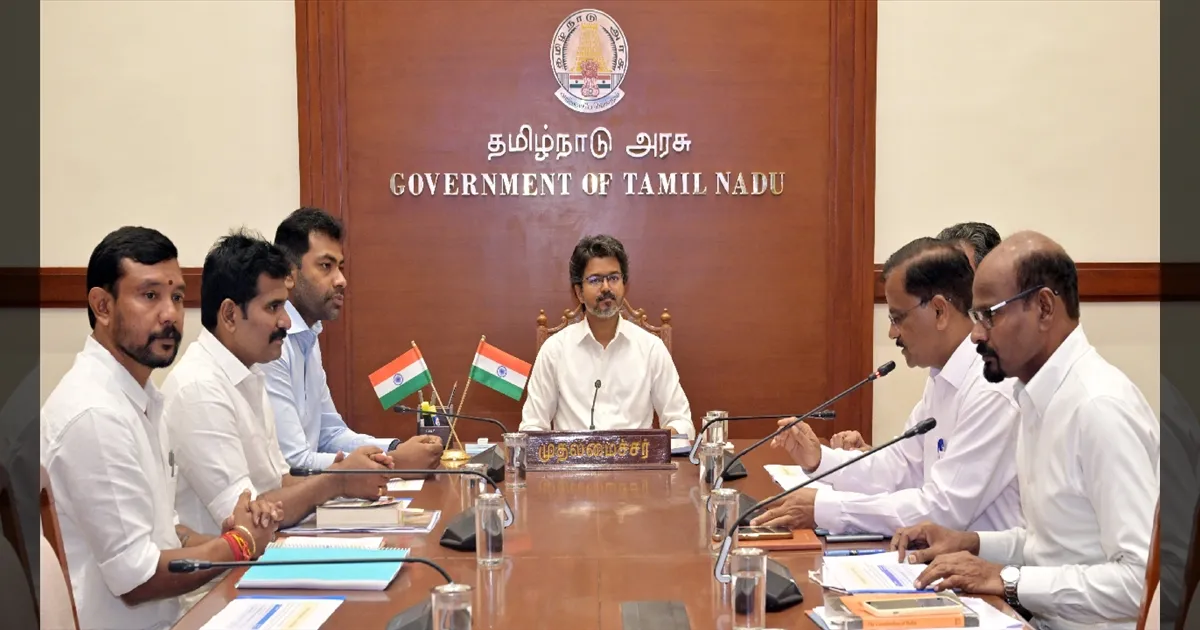 கல்வி, வேலைவாய்ப்பில் 69% இட ஒதுக்கீடு பாதுகாப்பு! சட்ட வல்லுநர்களுடன் முதல்வர் விஜய் தீவிர ஆலோசனை!