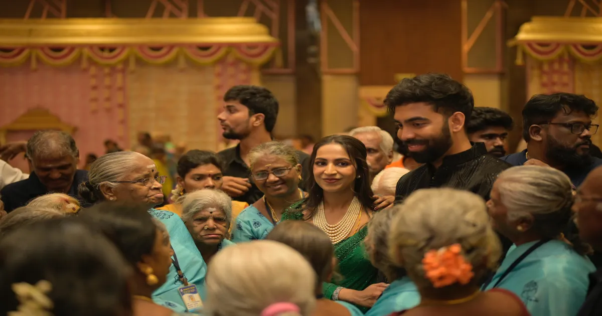 Ishari ganesh invited 1500 special guest in daughter wedding 