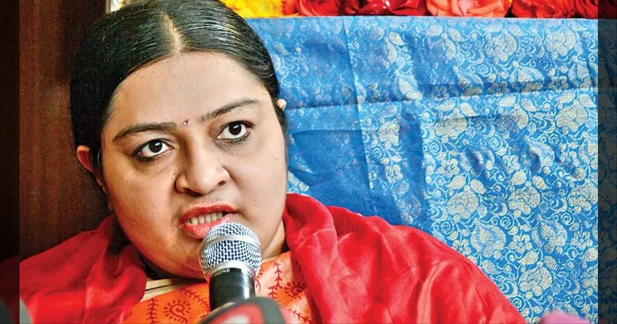 மதிக்க கூட இல்ல. என்னை ஒதுக்க அவரு யாரு? எடப்பாடியை சாடிய ஜெ. தீபா..!!