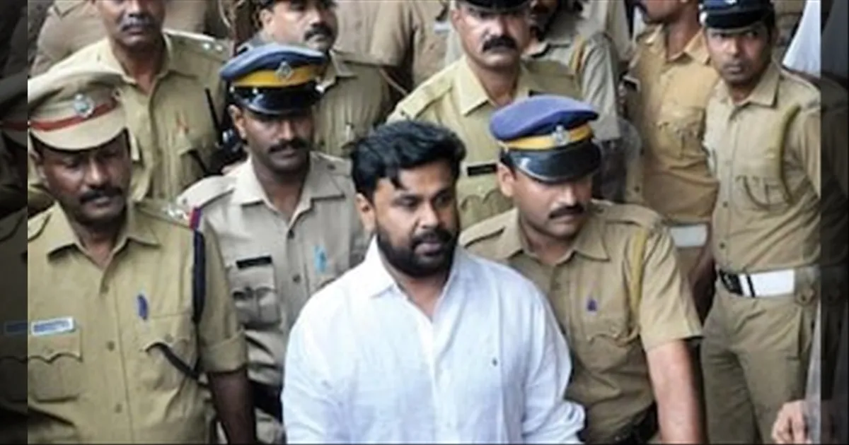 #BREAKING: நடிகர் திலீப் குற்றவாளி இல்லை… நடிகை கூட்டு பாலியல் வன்கொடுமை வழக்கில் அதிரடி தீர்ப்பு…!