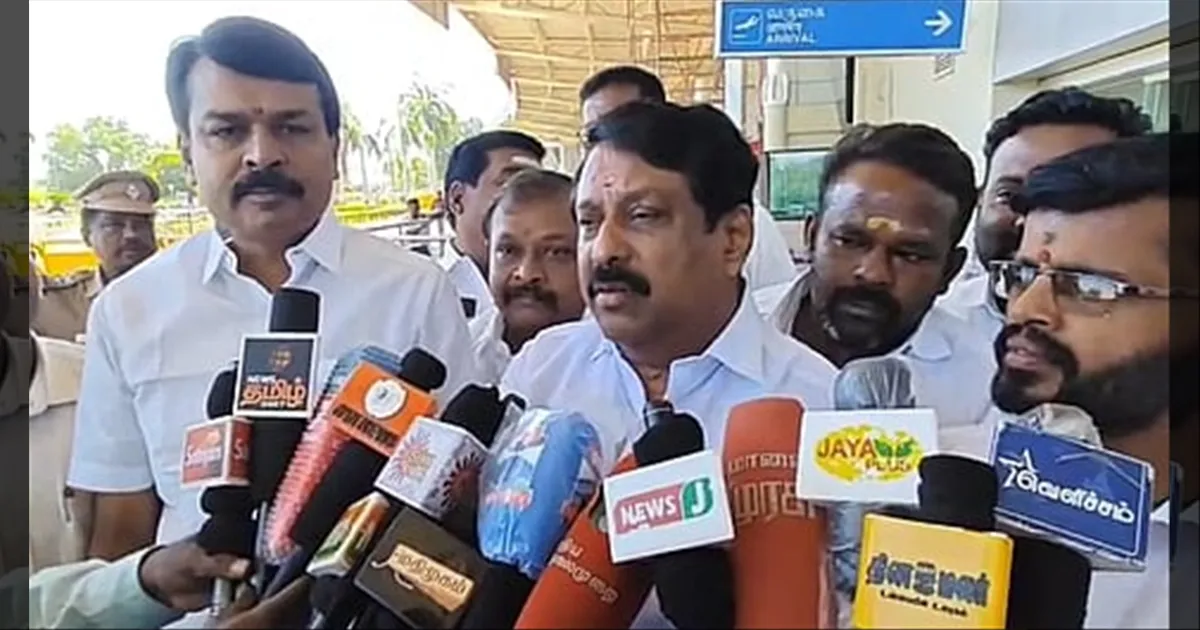 பாட்டிலுக்கு பத்து ரூபா... அப்பதான் விஜய் மேல செருப்பு வீசுனாங்க... நயினார் ஓபன் டாக்..!