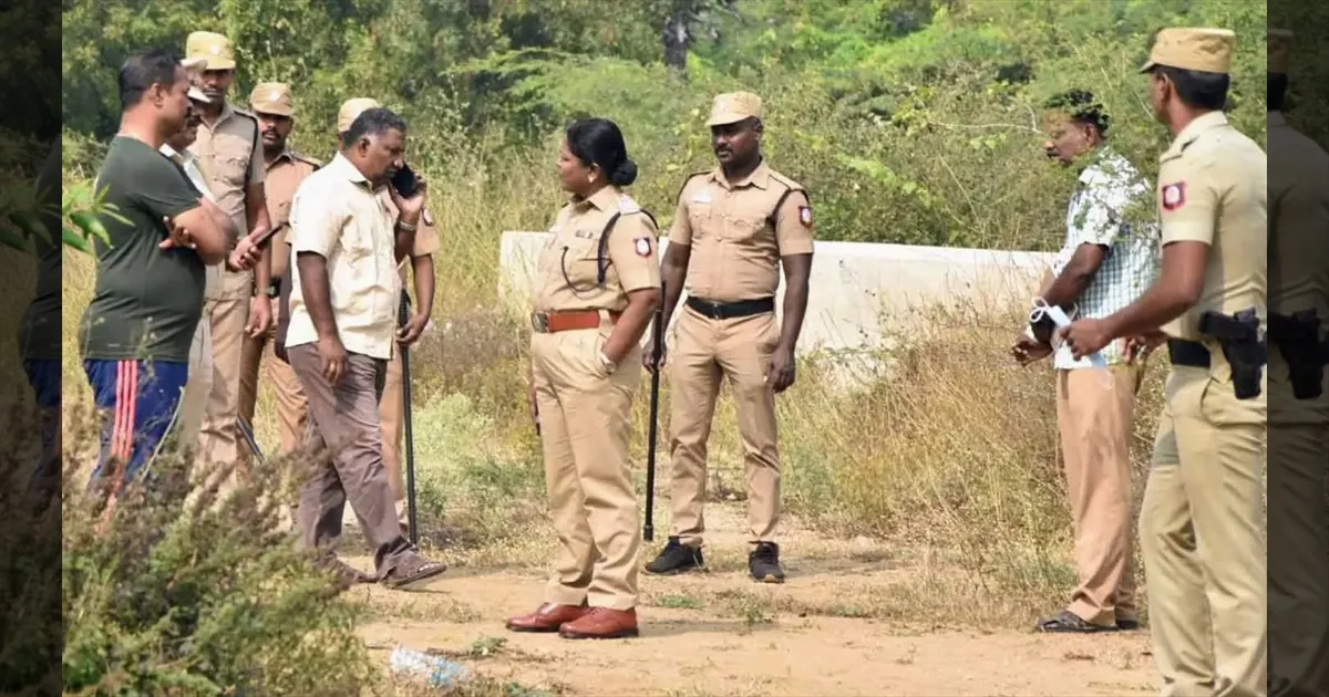 இளம்பெண்ணுக்கு நடந்த கொடூரம்!! நிர்வாணமாக கிடந்த உடல்! ஈரோட்டிலா இப்படி? அதிகாலையில் மக்கள் அதிர்ச்சி!