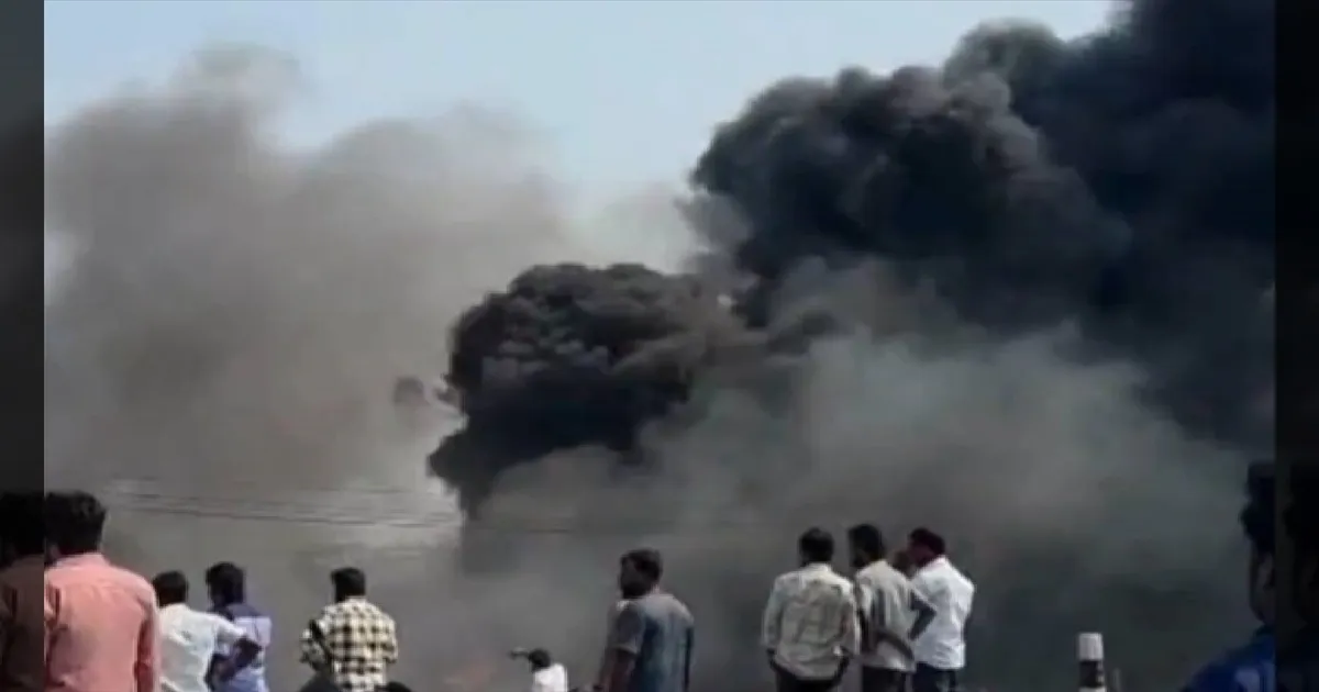 கோவையில் பயங்கர தீ விபத்து! கொழுந்துவிட்டு எரியும் பிளாஸ்டிக் குடோன்!