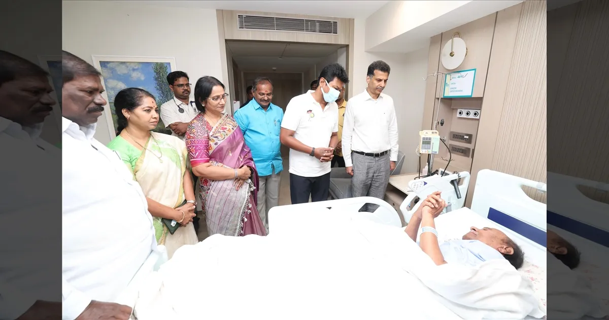 அப்பல்லோவில் பாமக நிறுவனர் ராமதாஸ்.. நேரில் சந்தித்து நலம் விசாரித்தார் துணை முதல்வர்..!!