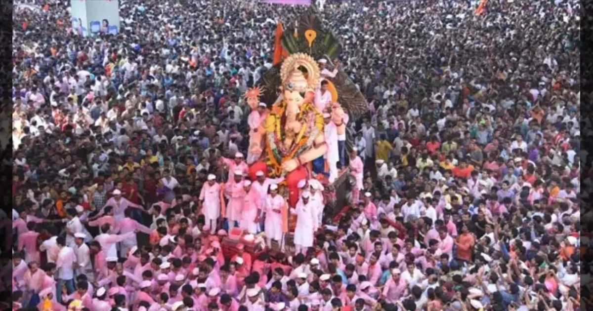 கணபதி பப்பா மோரியா!! விநாயகர் சதுர்த்தி இனி மாநில விழா!! மகாராஷ்டிரா அரசு அசத்தல் அறிவிப்பு!!