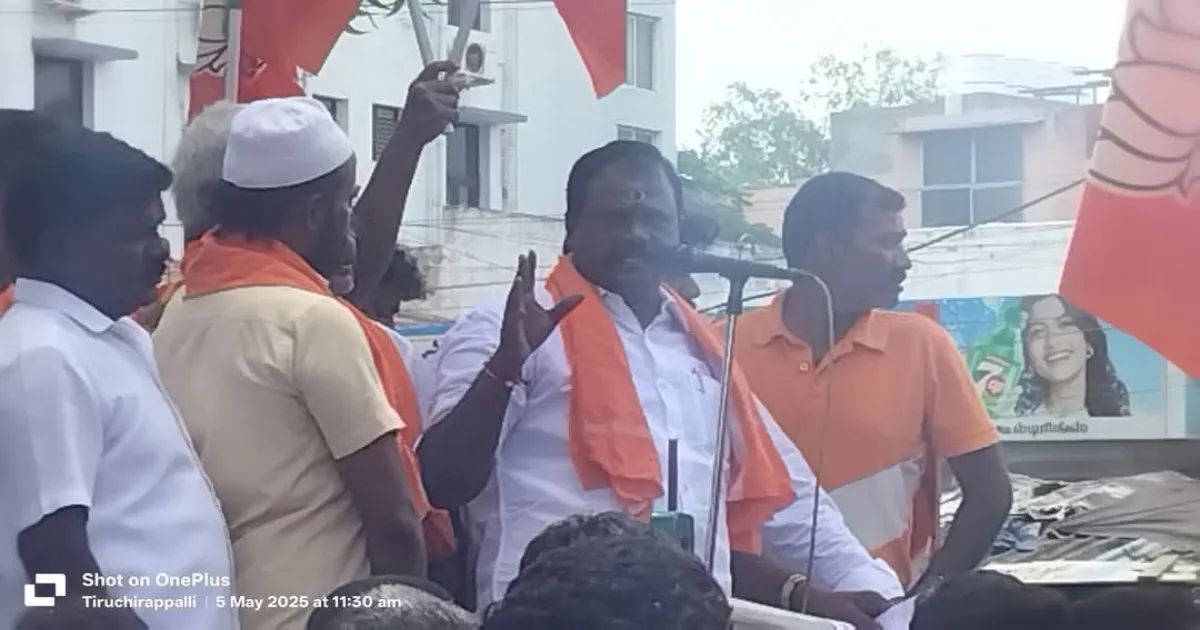 மதுரையில் இஸ்லாமியர் போர்வையில் பயங்கரவாதிகள் நடமாட்டம்?... பகீர் கிளப்பும் பாஜக!