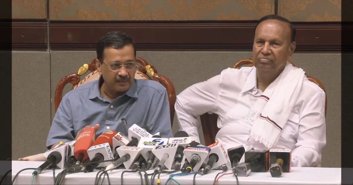 பாஜக பிடியில் முழுமையாக சிக்கிய அதிமுக..! அரவிந்த் கெஜ்ரிவால் குற்றச்சாட்டு..!!