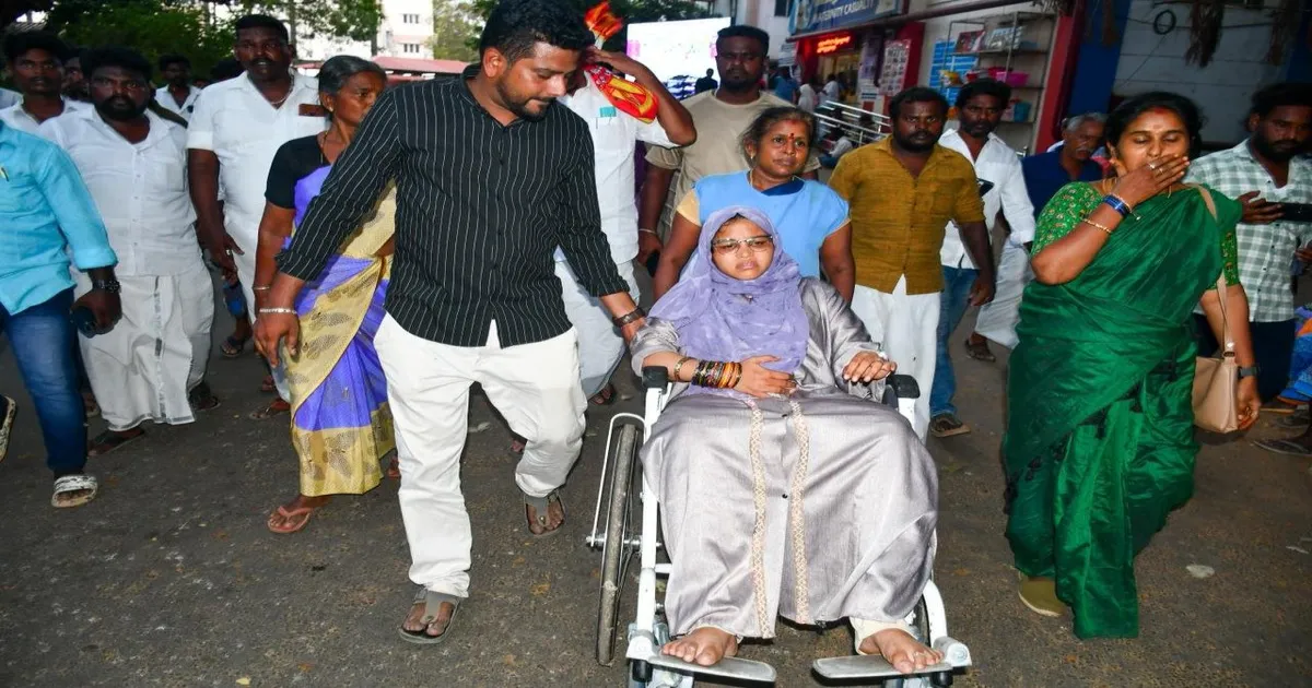 நிறைமாத கர்ப்பிணியான நாதக வேட்பாளர் மீது தாக்குதல்..! வலுக்கும் கண்டனங்கள்..!