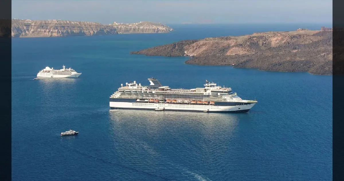 ஹார்முஸ் நீரிணை திறக்கப்பட்டது! ஈரான் வெளியுறவு அமைச்சர் அப்பாஸ் அராக்சி அறிவிப்பு!